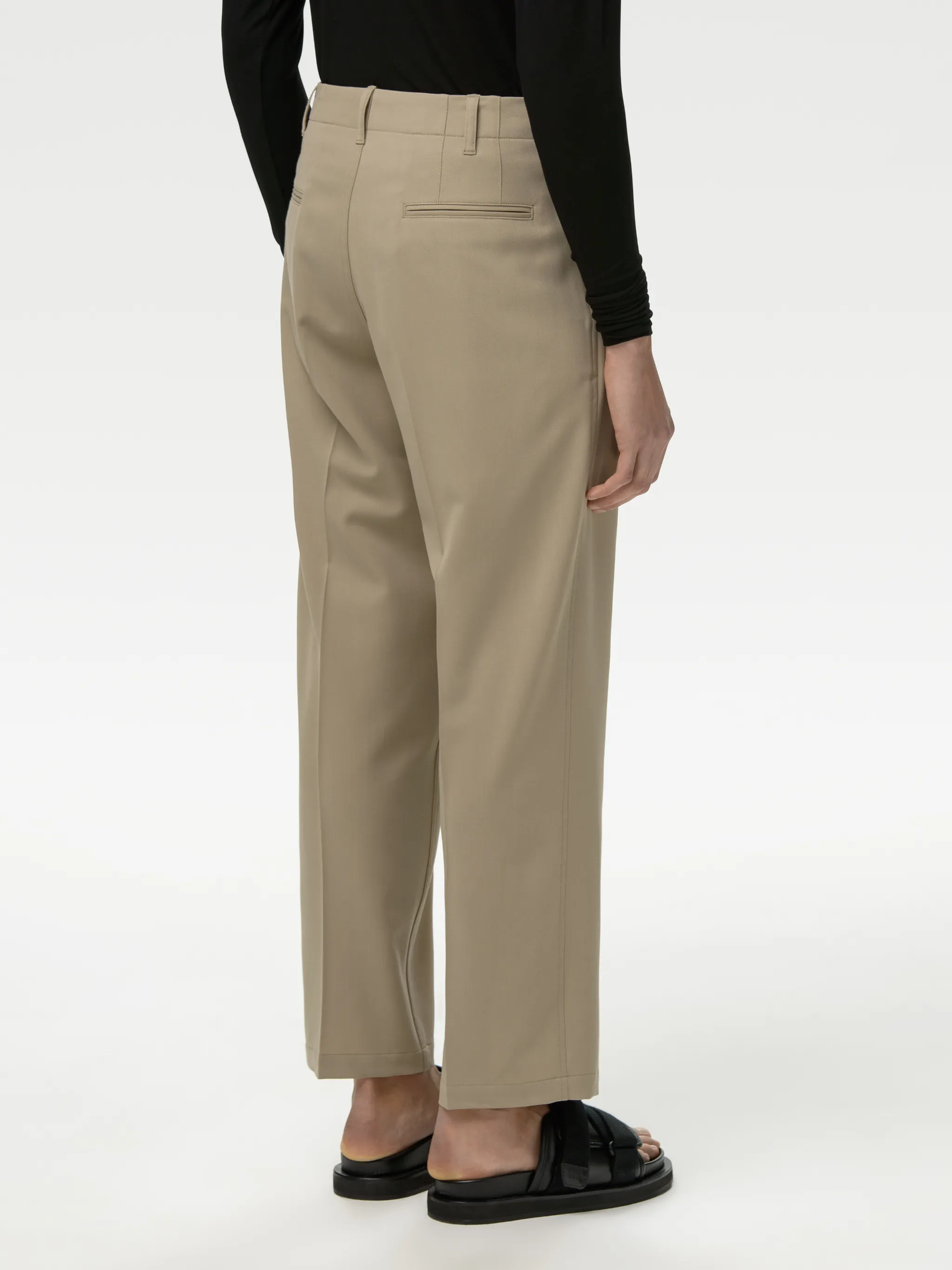 RELAX FIT SUIT PANTS