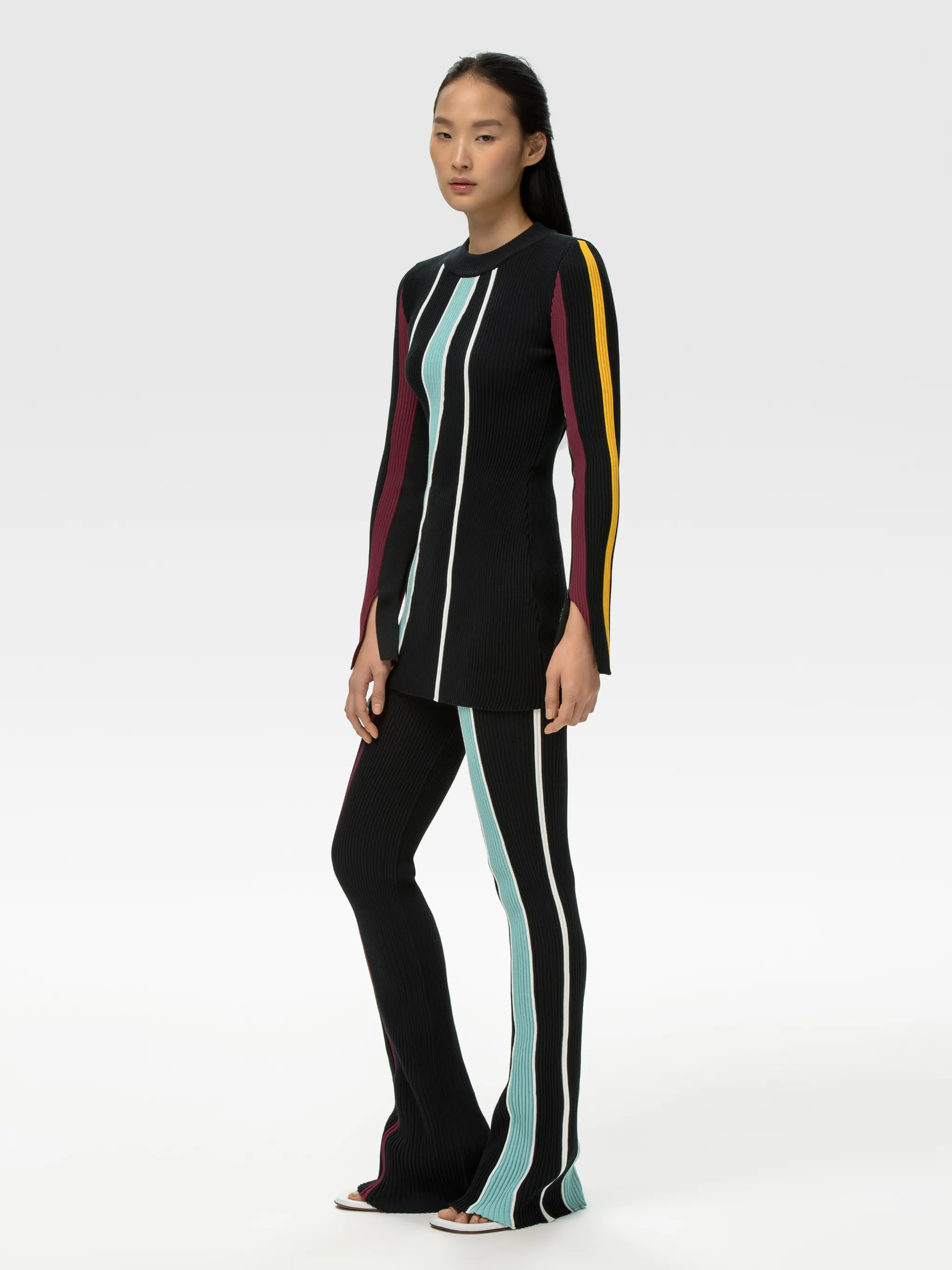 RIBBED COTTON KNIT CREWNECK