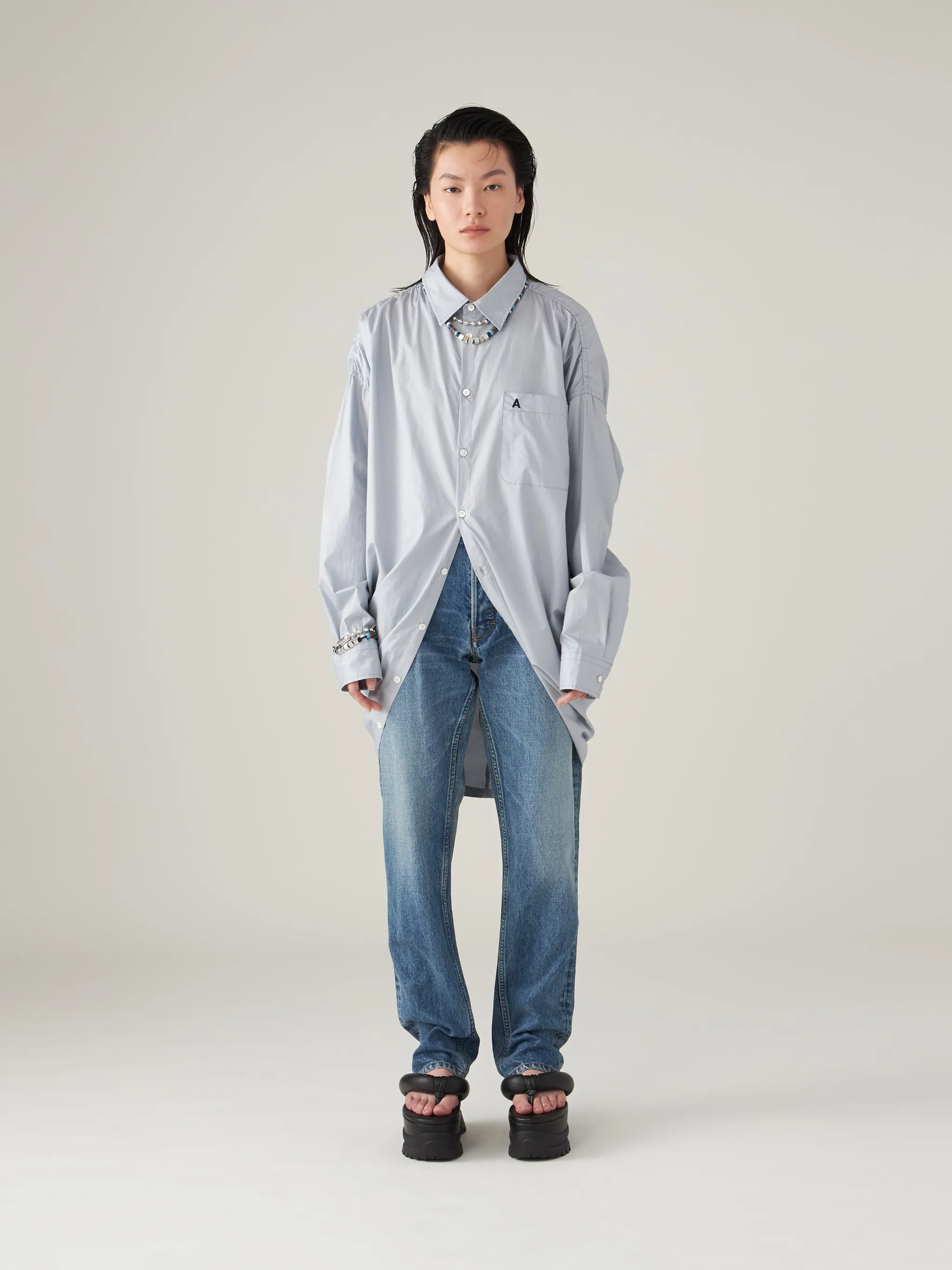 rounded hem shirt