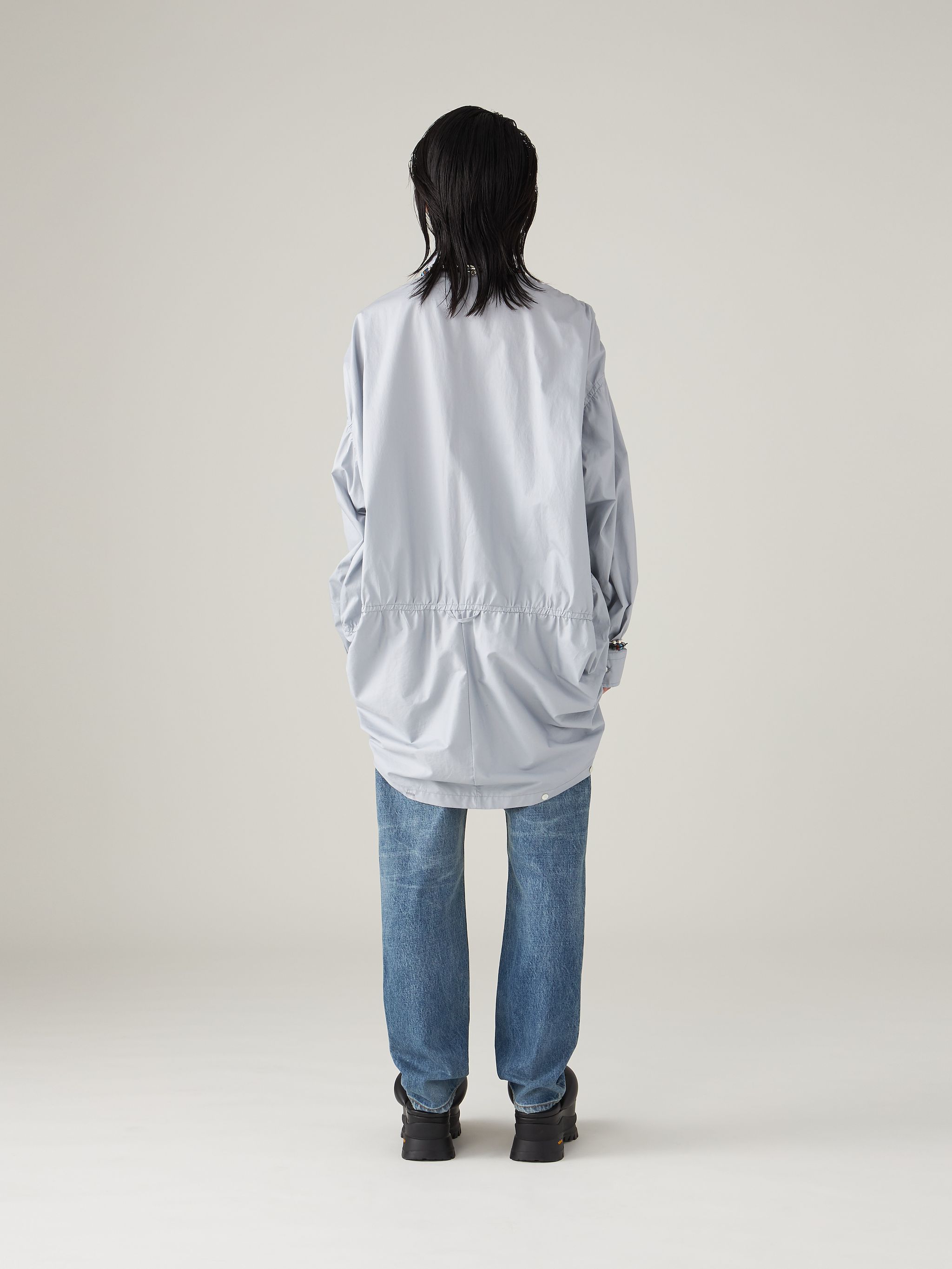 rounded hem shirt