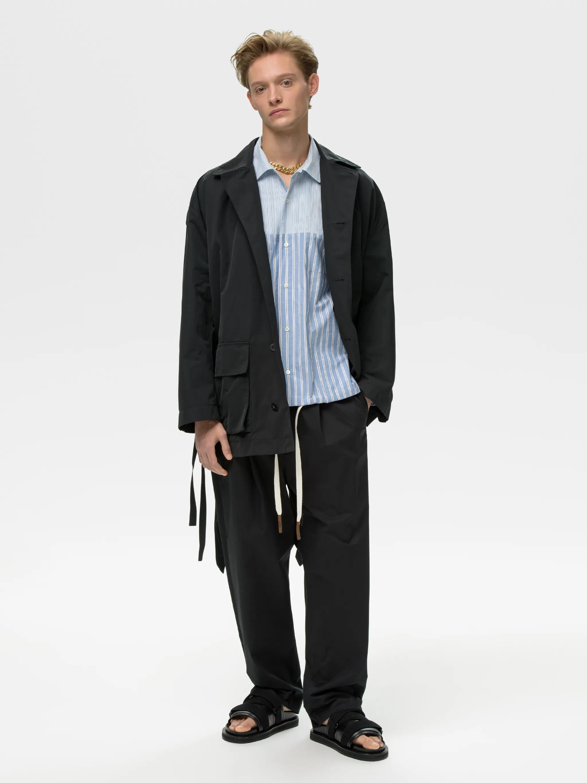 SHORT TRENCH COAT