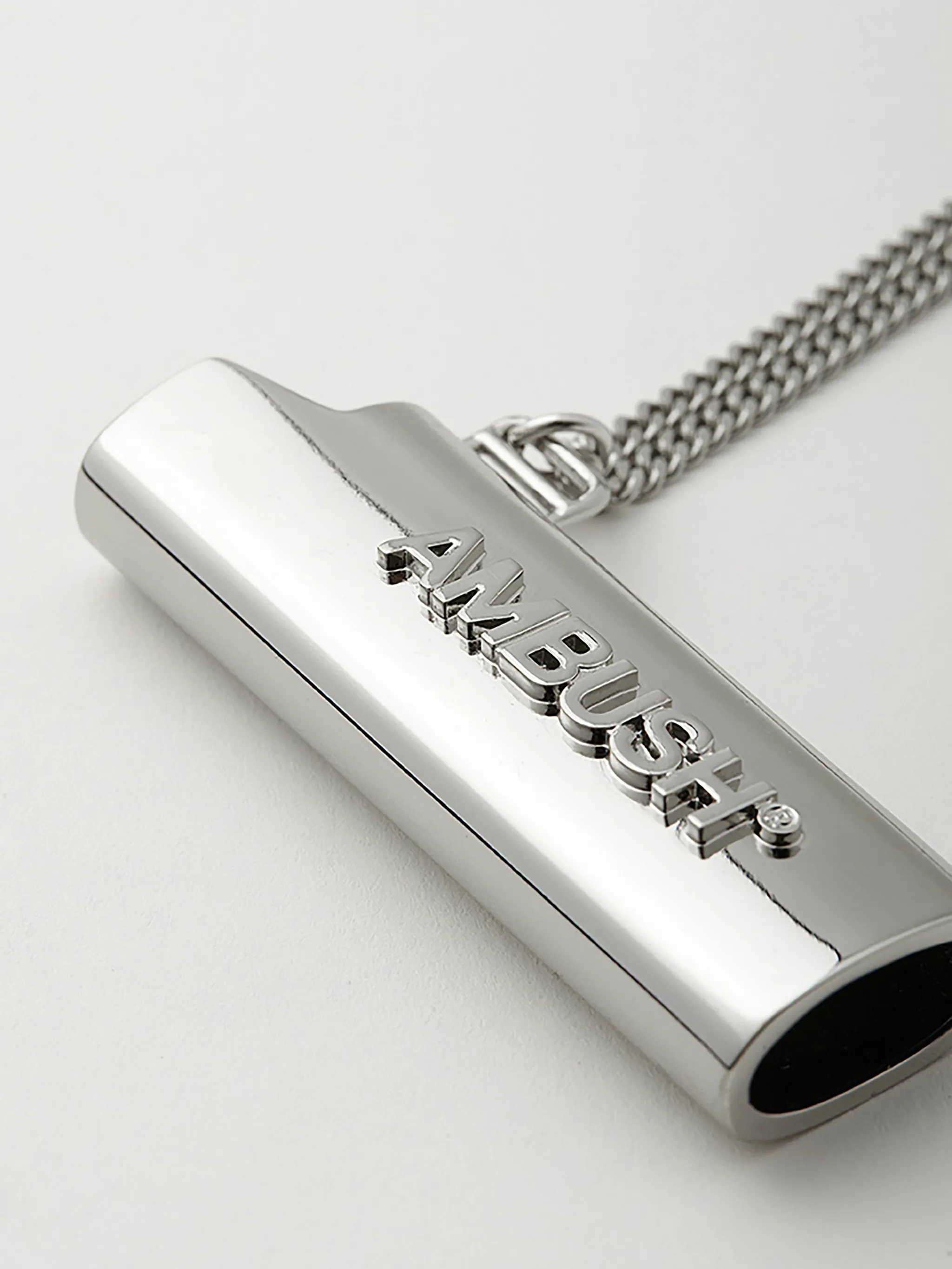 SS21 LOGO LIGHTER CASE NECKLACE L