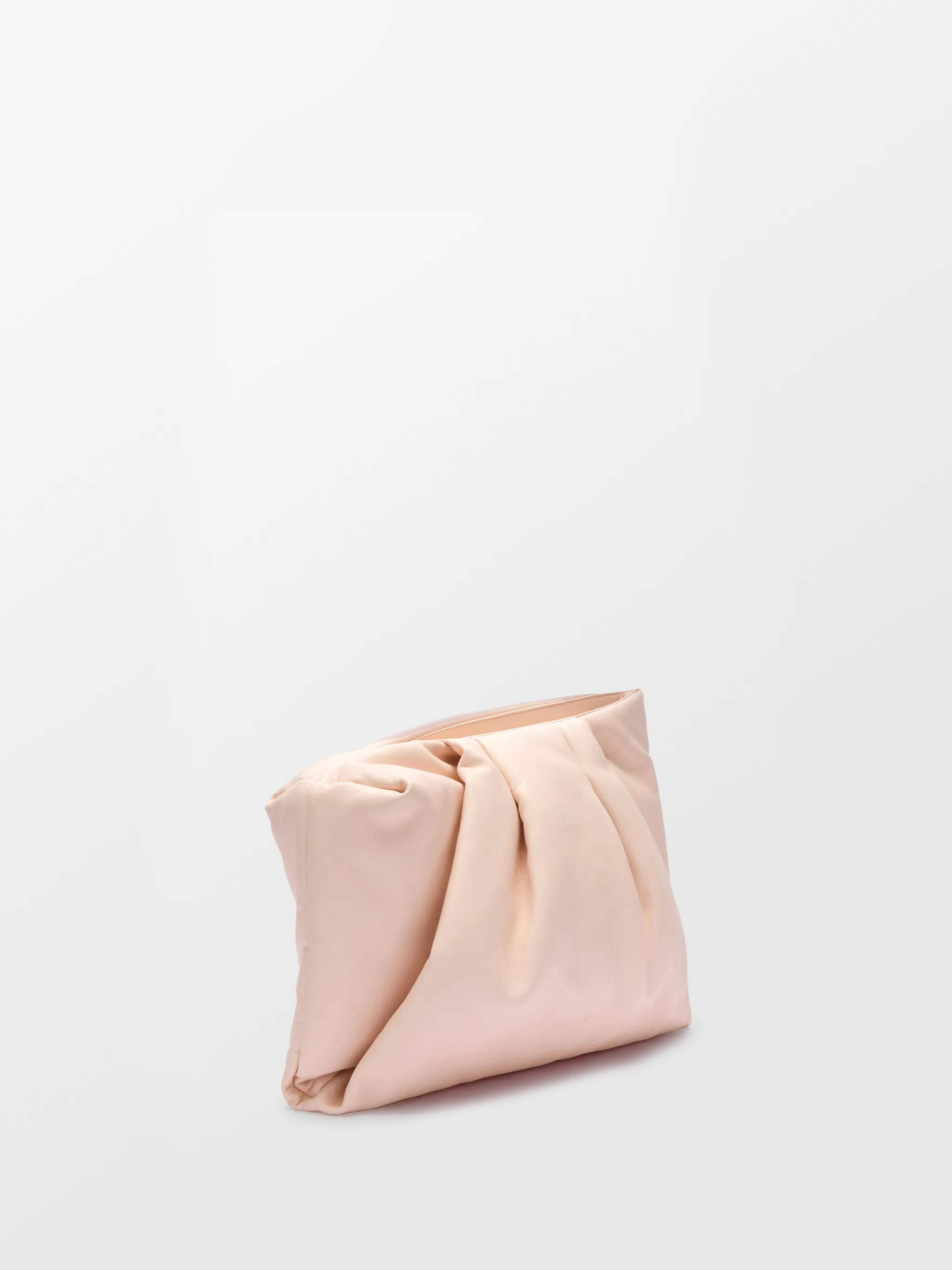 WRAP CLUTCH