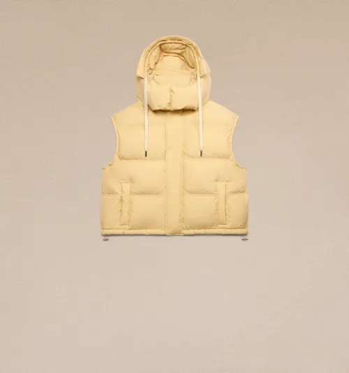 718 Vanilla Cream Ami Alexandre Mattiussi Sleeveless Down Jacket