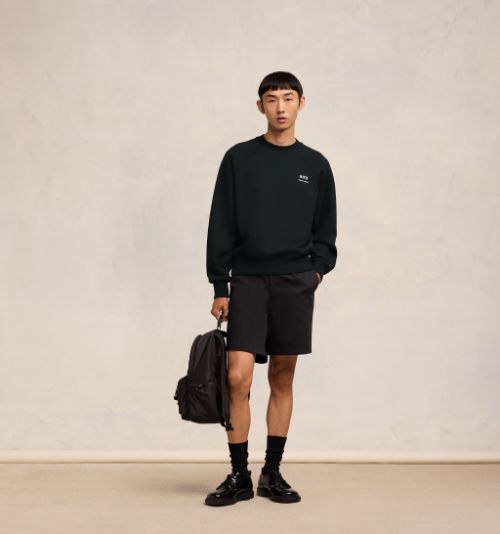 Ami black sale sweatshirt