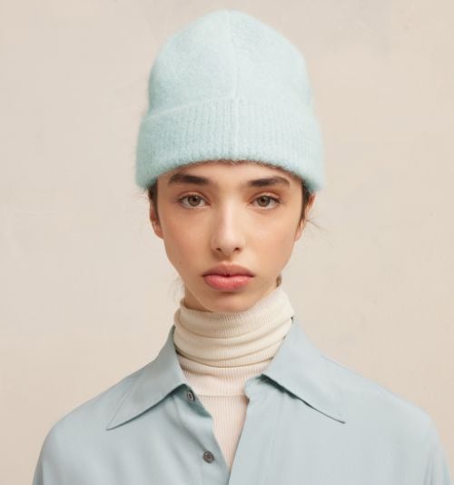 【1点のみ】 AMI PARIS  Ami de Coeur ビーニー ニット帽商品に紙タグ2枚付いていますか