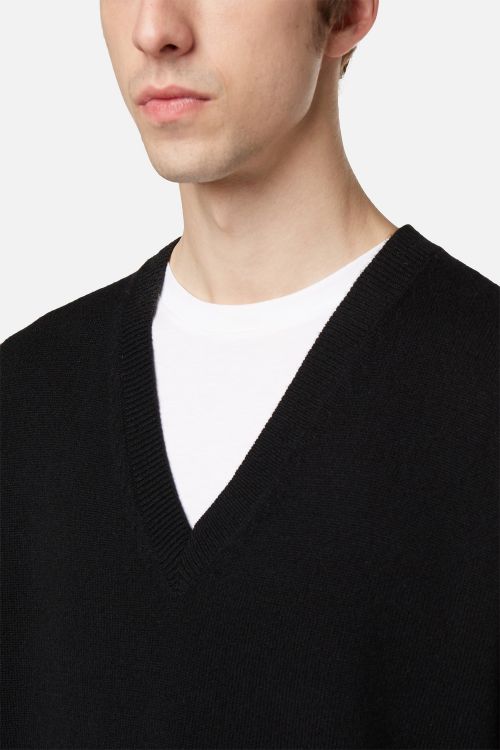 Black oversized v neck cheap sweater