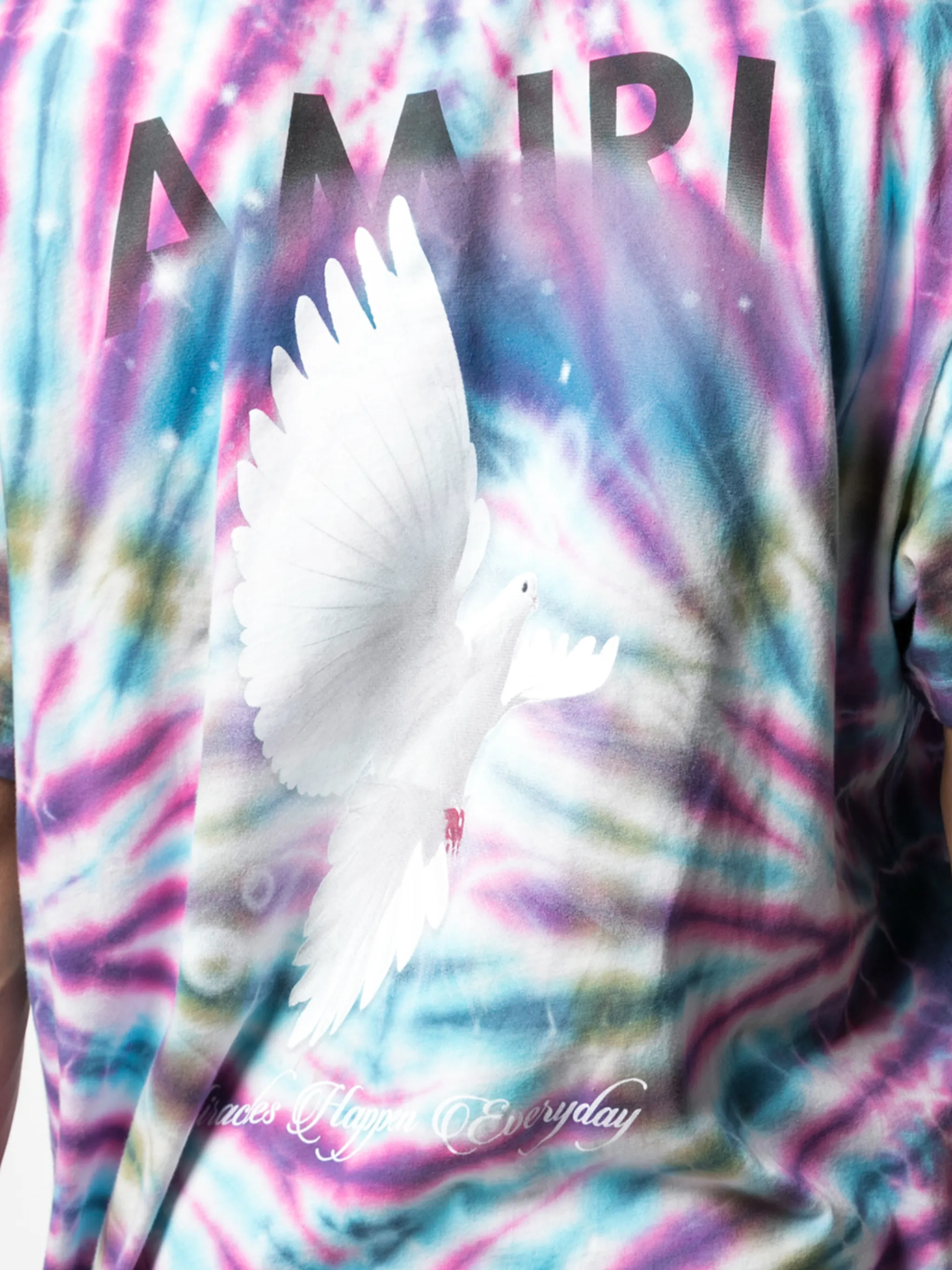 Khlo_x: Beyond Your Wildest Dreams