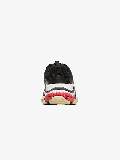 110112 meet yeezy wave runner balenciaga triple s alternative unter