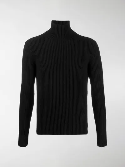 maglione nero collo alto