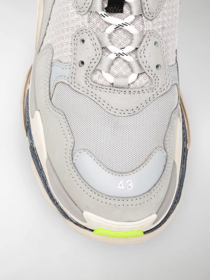 balenciaga triple s laces