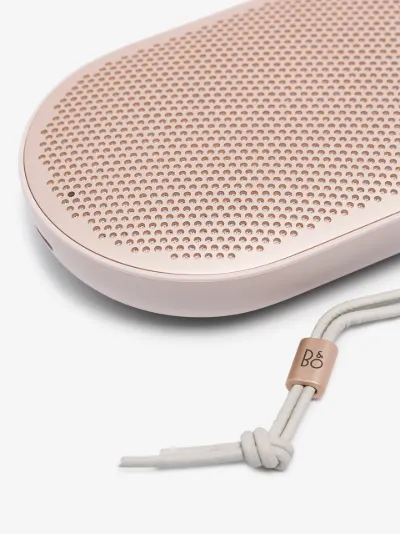 beoplay p2 sandstone