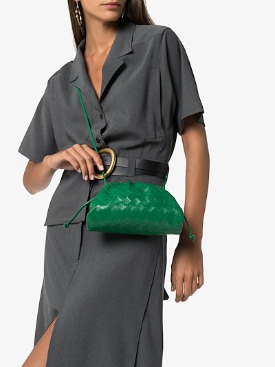 Bottega Veneta green the Pouch 20 leather clutch bag | Browns