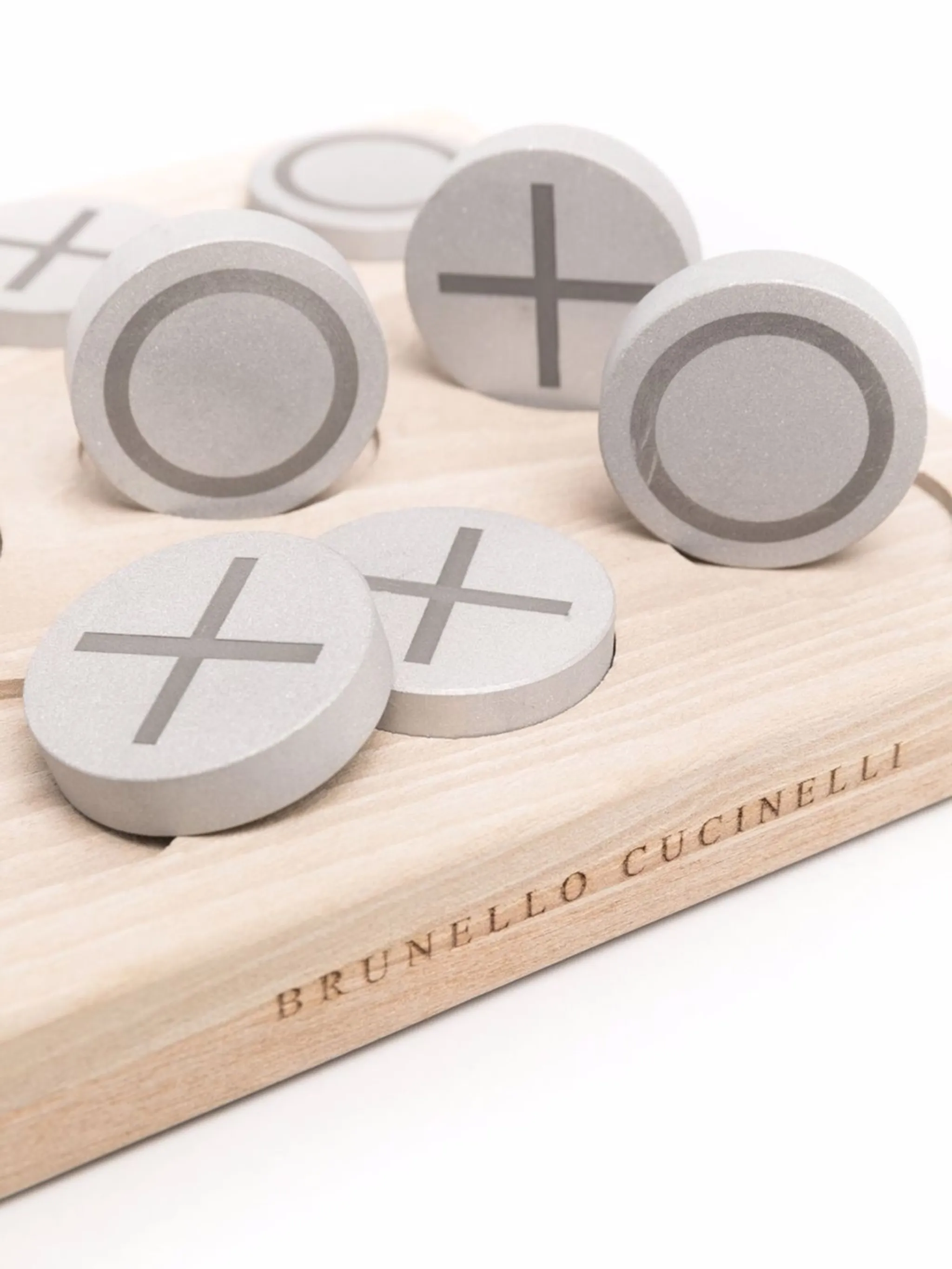 knots and crosses game Brunello Cucinelli