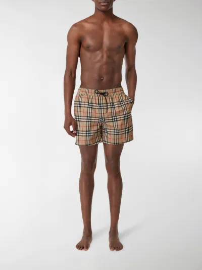 burberry vintage check shorts