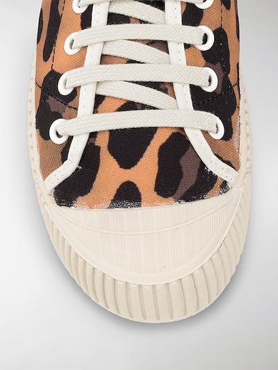 supernova sneakers