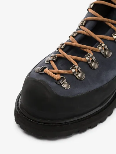 everest hiking boots