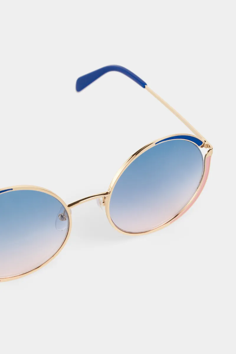 pink rimmed sunglasses