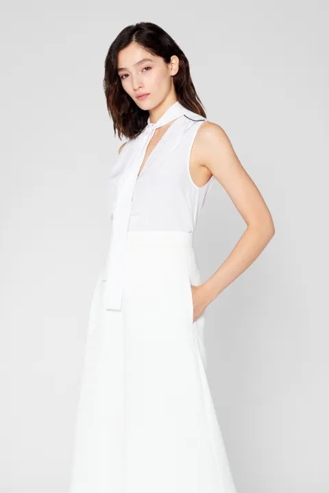Tie-Neck Sleeveless Silk Blouse in 