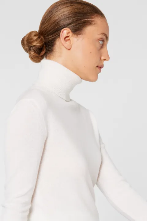 thin cashmere turtleneck