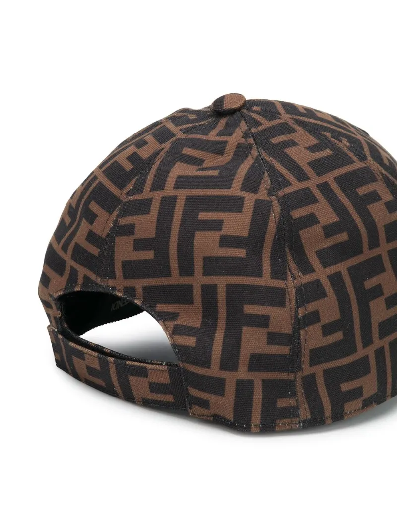 cappello baseball fendi