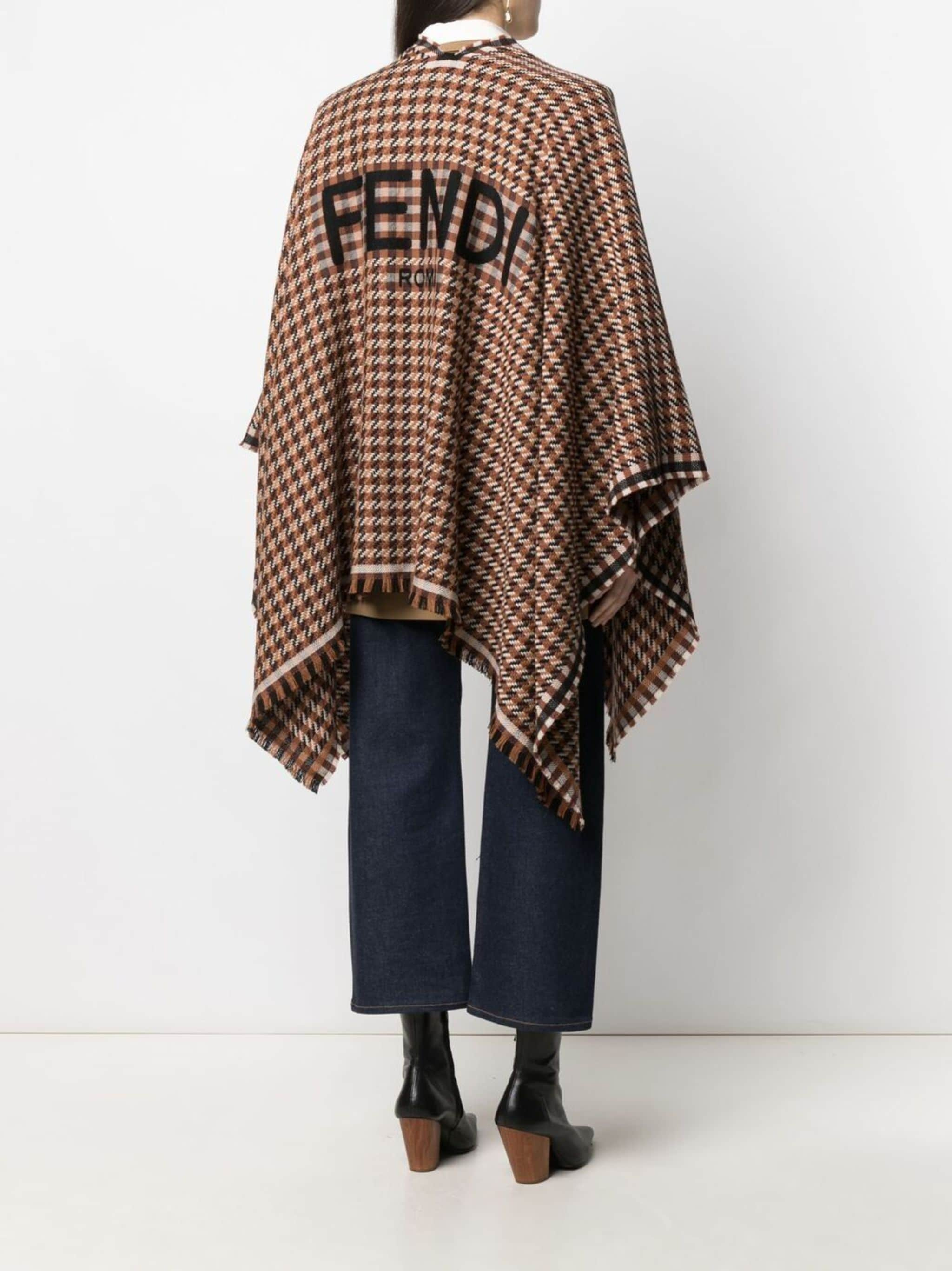 check-print logo cape | Fendi | Eraldo.com