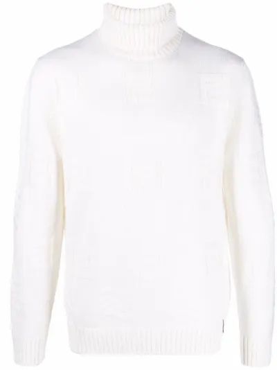 white fendi jumper