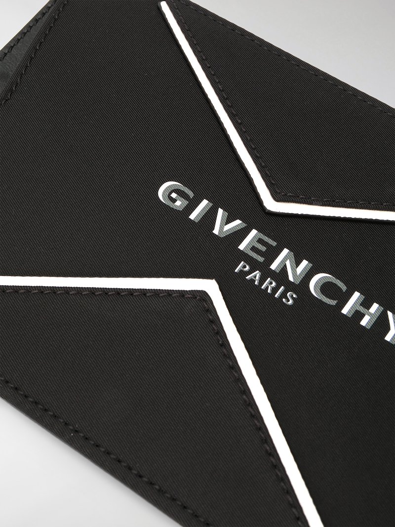 Givenchy Iphone Wallet Necklace Black Modes Givenchy Iphone Wallet Necklace Black Modes