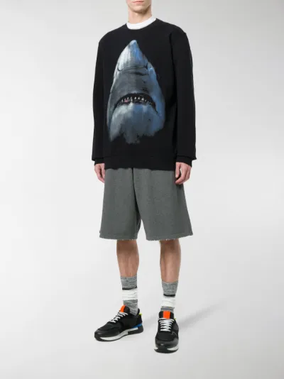 Givenchy Pantaloni corti con applicazioni grigio | MODES