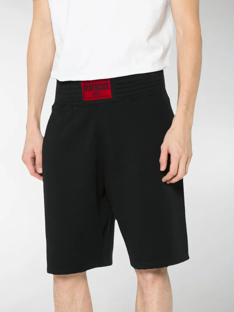 Pantaloni corti givenchy online