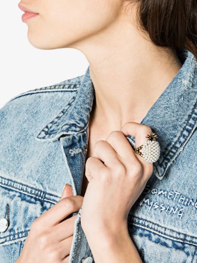 faux pearl embellished pineapple ring展示图