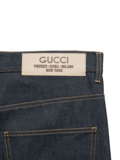 mid-rise jeans | |