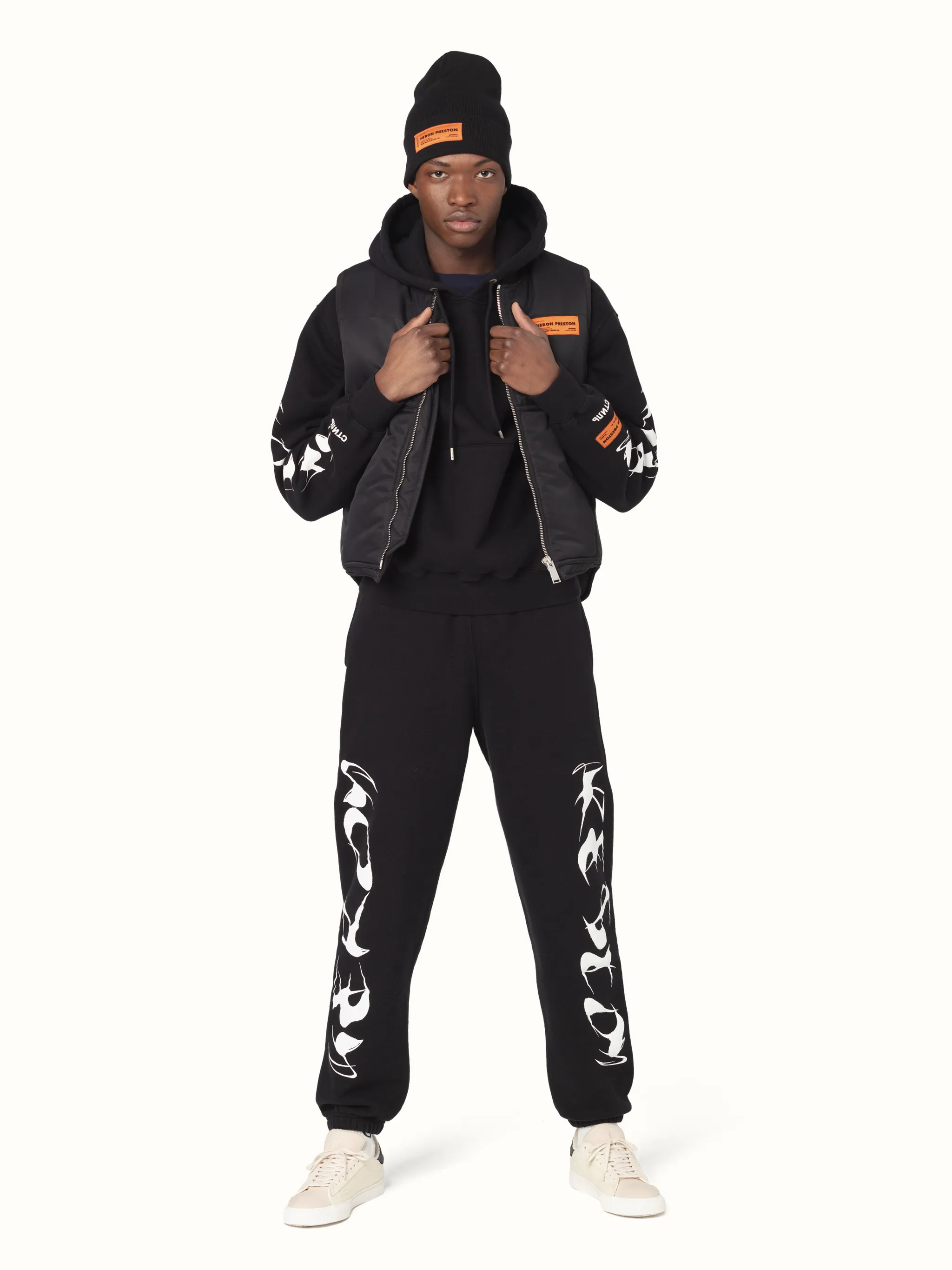 HERON BRUSHED HOODIE