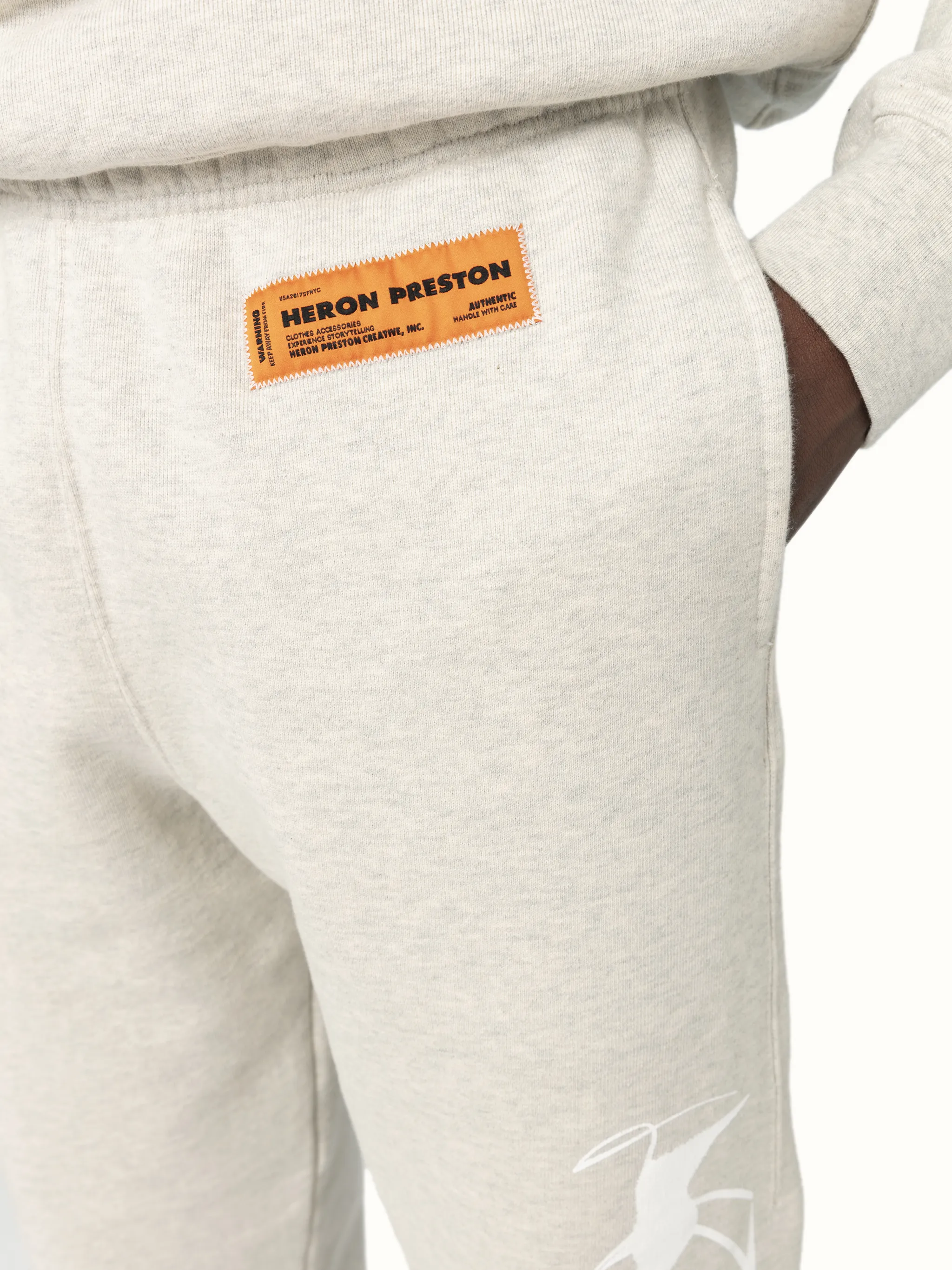 HP BRUSHED SWEATPANTS