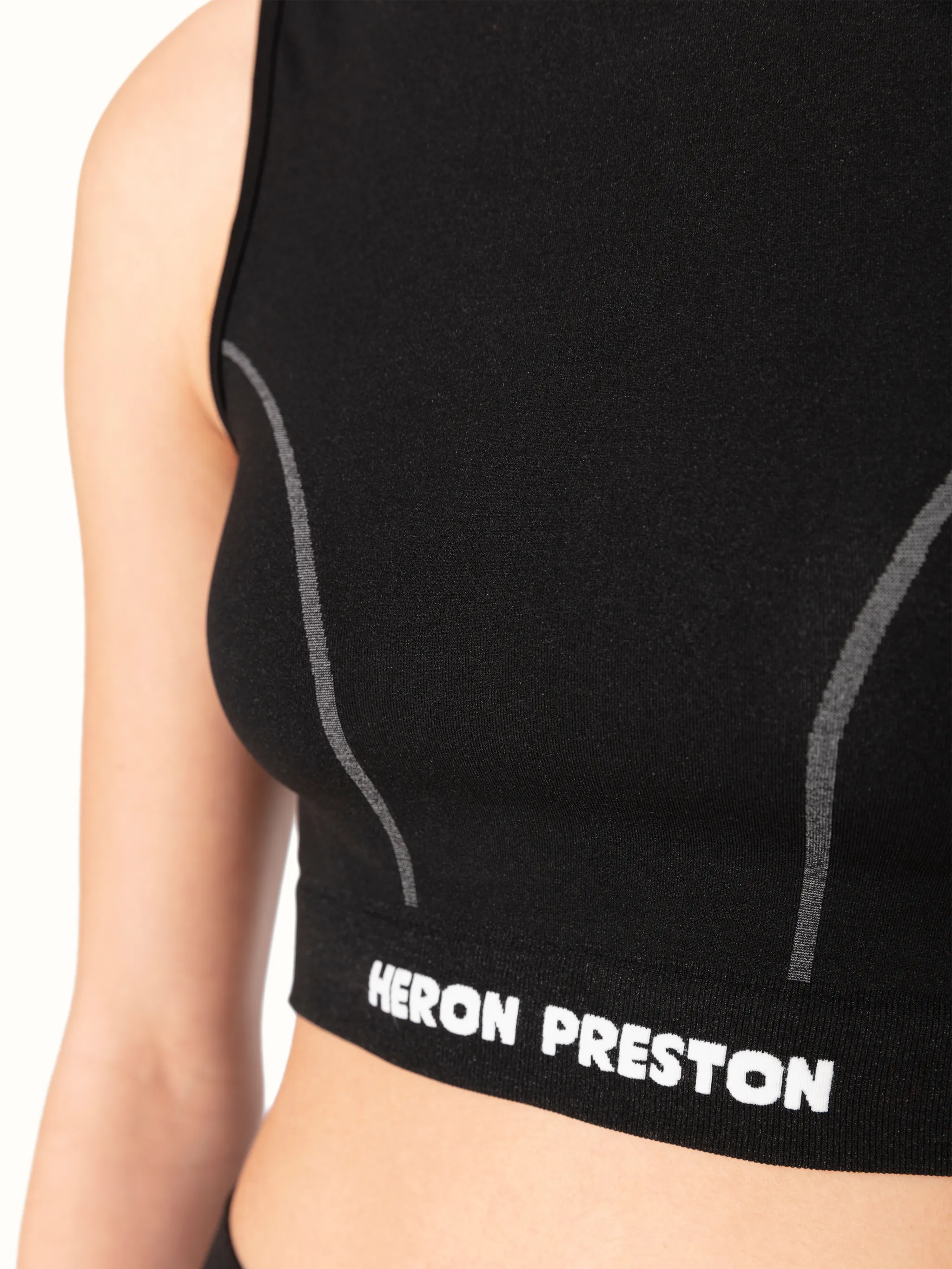 LOGO ACTIVE SLEEVELESS TOP