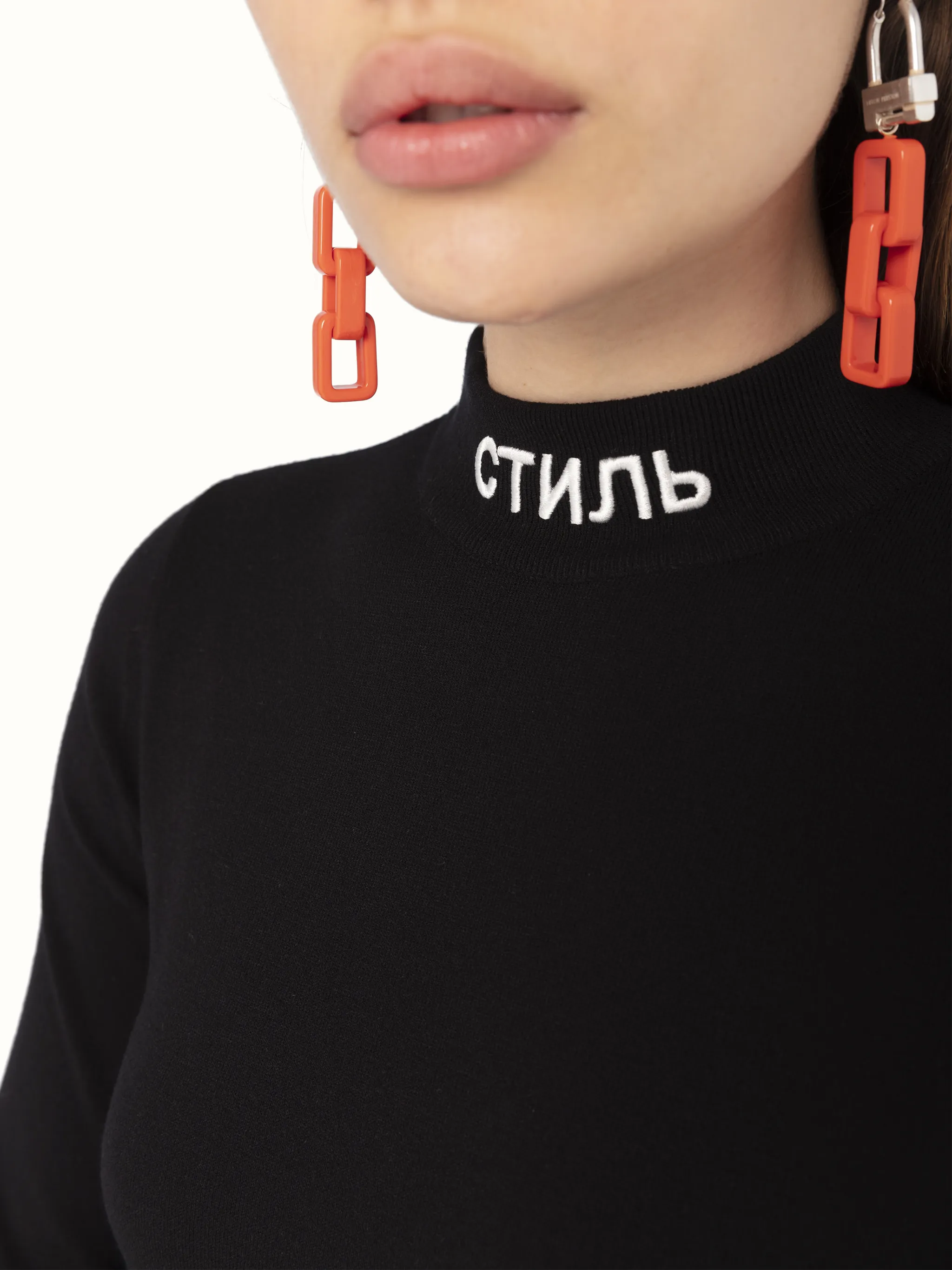 СТИЛЬ KNITTTED MOCKNECK