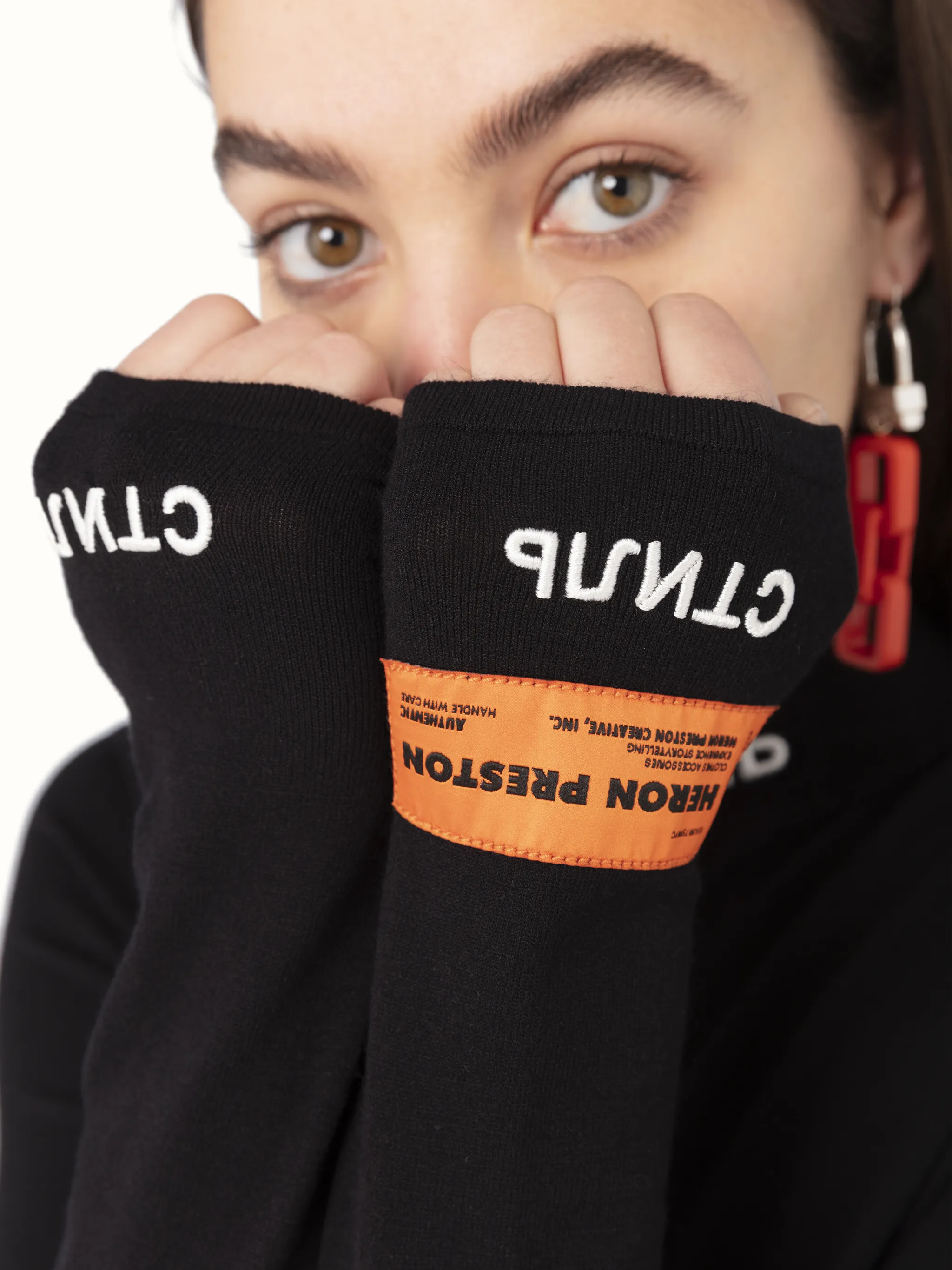 СТИЛЬ KNITTTED MOCKNECK