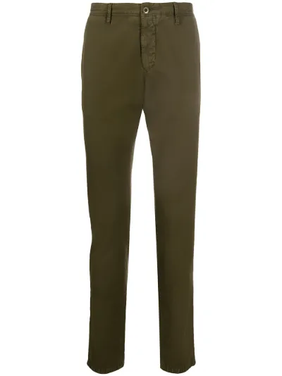 slim fit tapered pants
