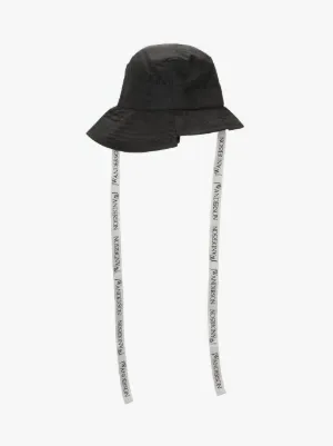 ASYMMETRIC BUCKET HAT