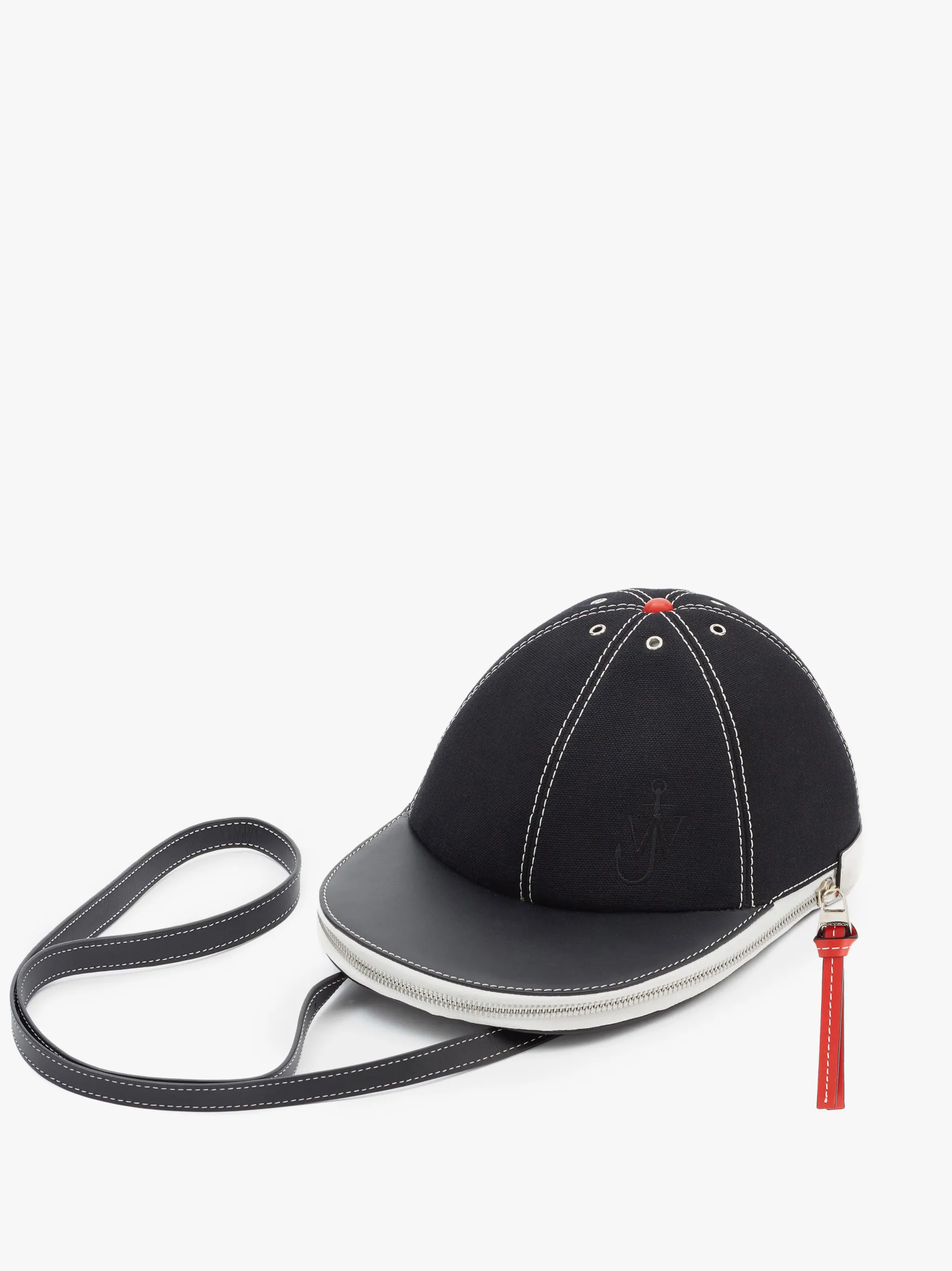 jw-anderson-canvas-cap-bag_14665509_27587828_2048.jpg