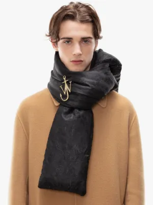 PADDED SCARF in black | JW Anderson