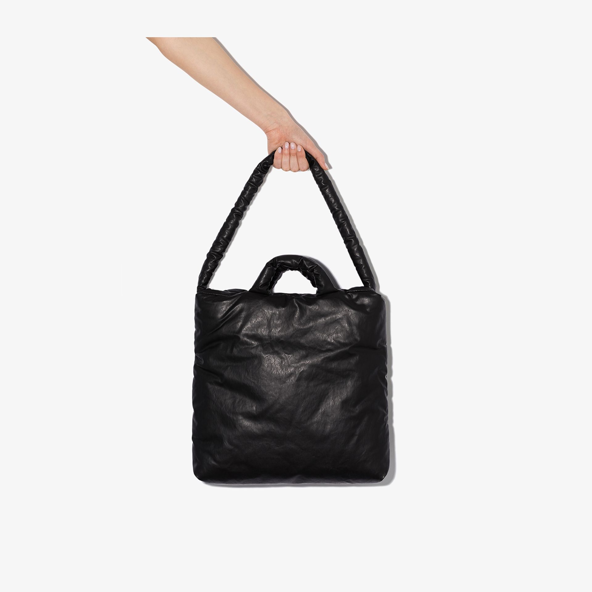 black medium tote bag