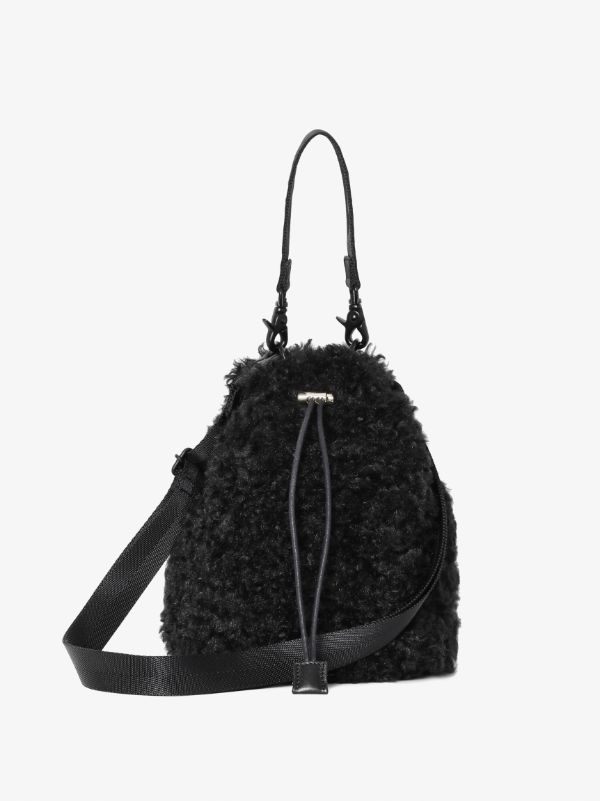 Fur bucket fashion bag