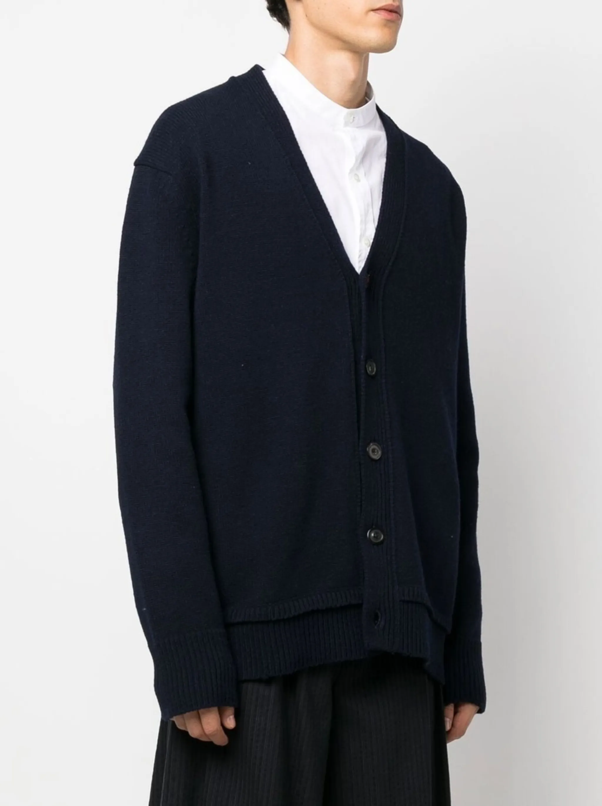 Maison Margiela elbow-patch V-neck cardigan | Eraldo.com FR