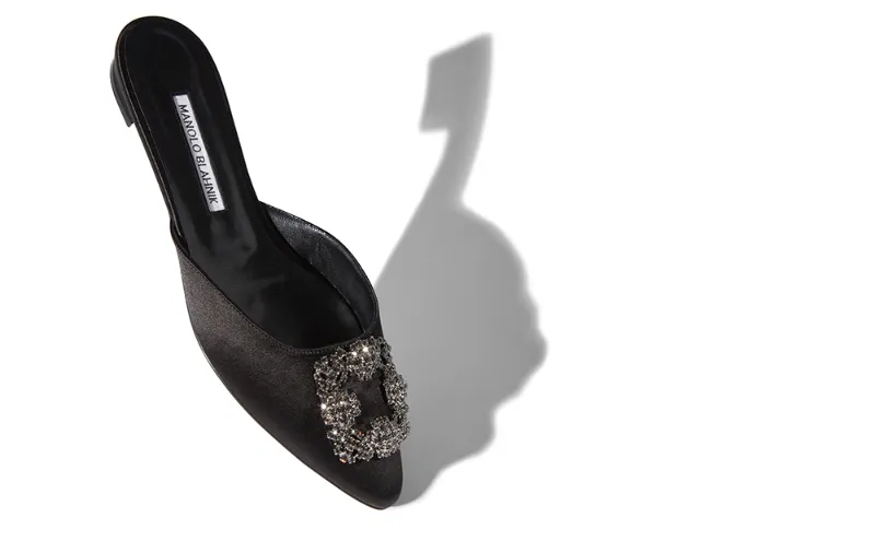 manolo blahnik hangisi flat mule