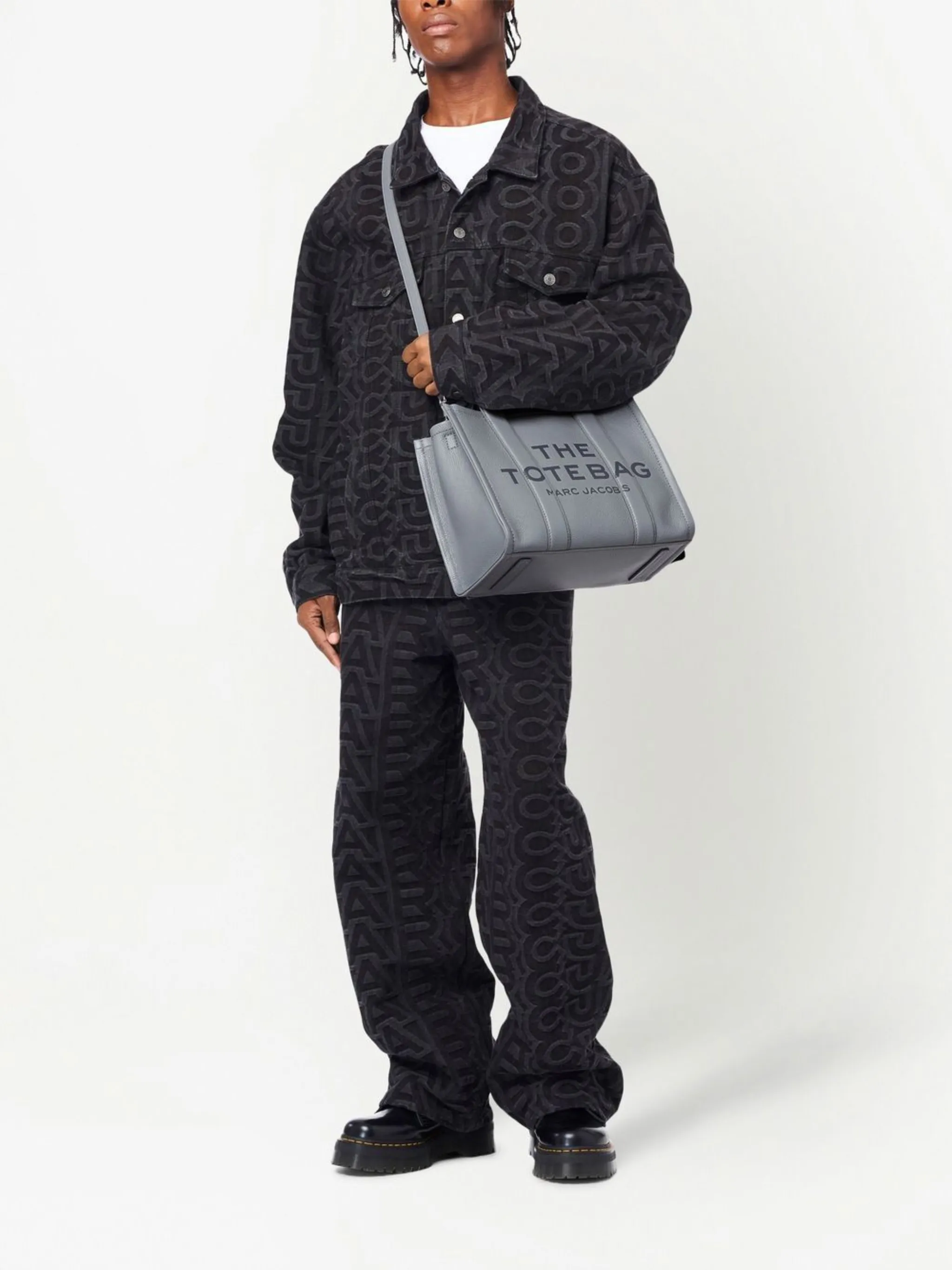 Amazon.com: Marc Jacobs The Leather Crossbody Tote Bag