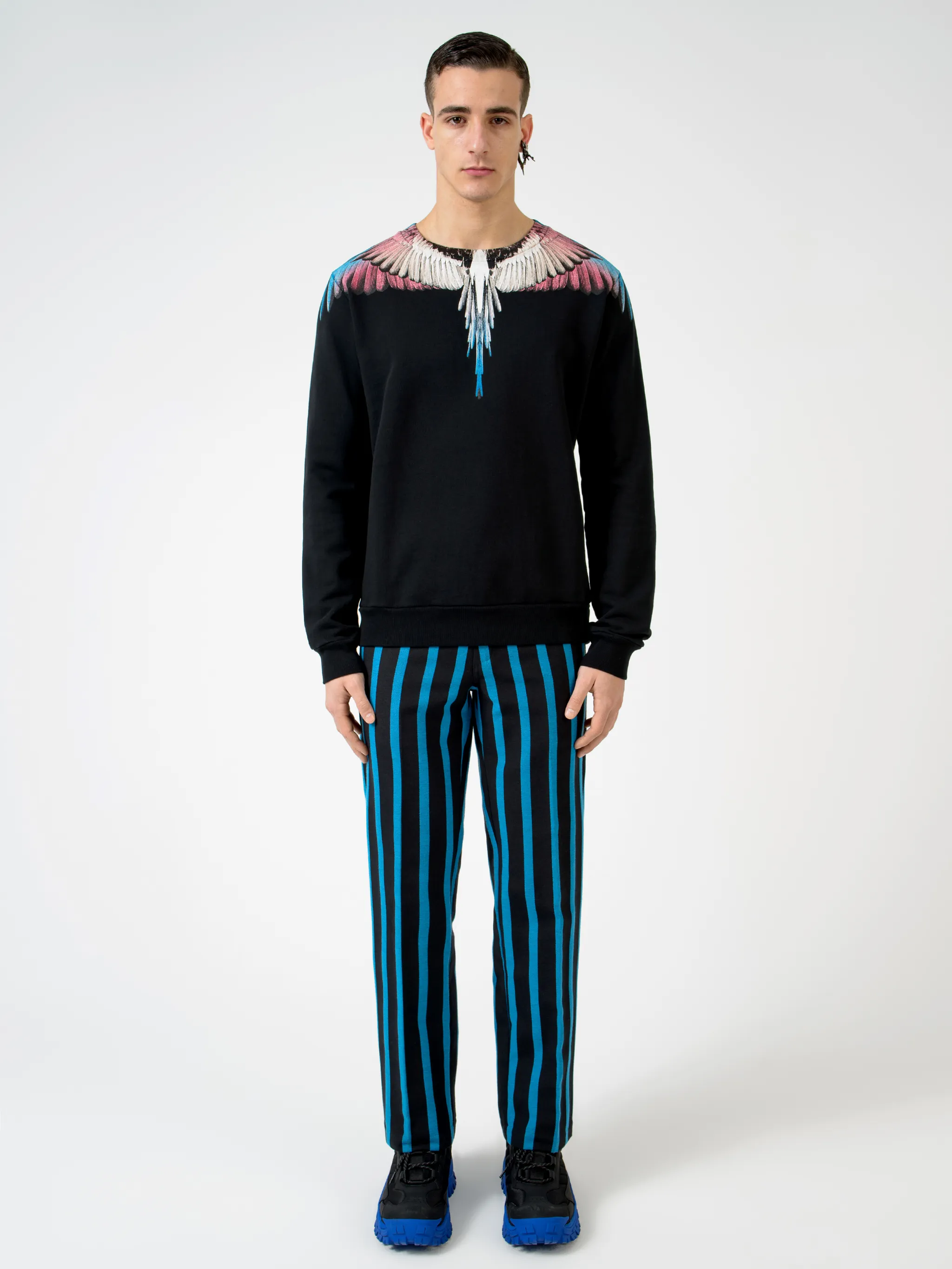 Black cotton Wings-print sweatshirt from Marcelo Burlon County of Milan featuring crew neck and long sleeves.