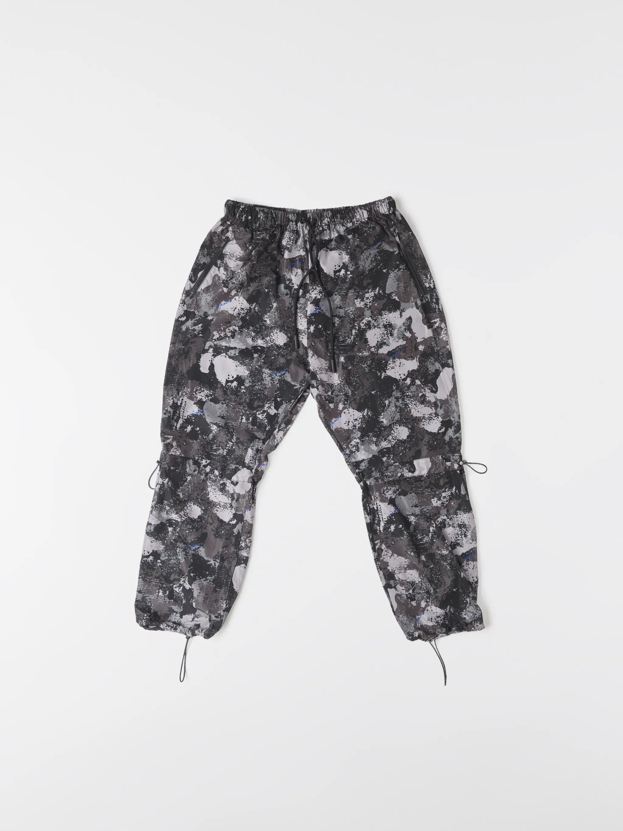 Dark grey high-rise camouflage-print track pants from MARCELO BURLON COUNTY OF MILAN featuring camouflage pattern, high waist, drawstring fastening waist, two side slit pockets, straight leg and ankle-length.