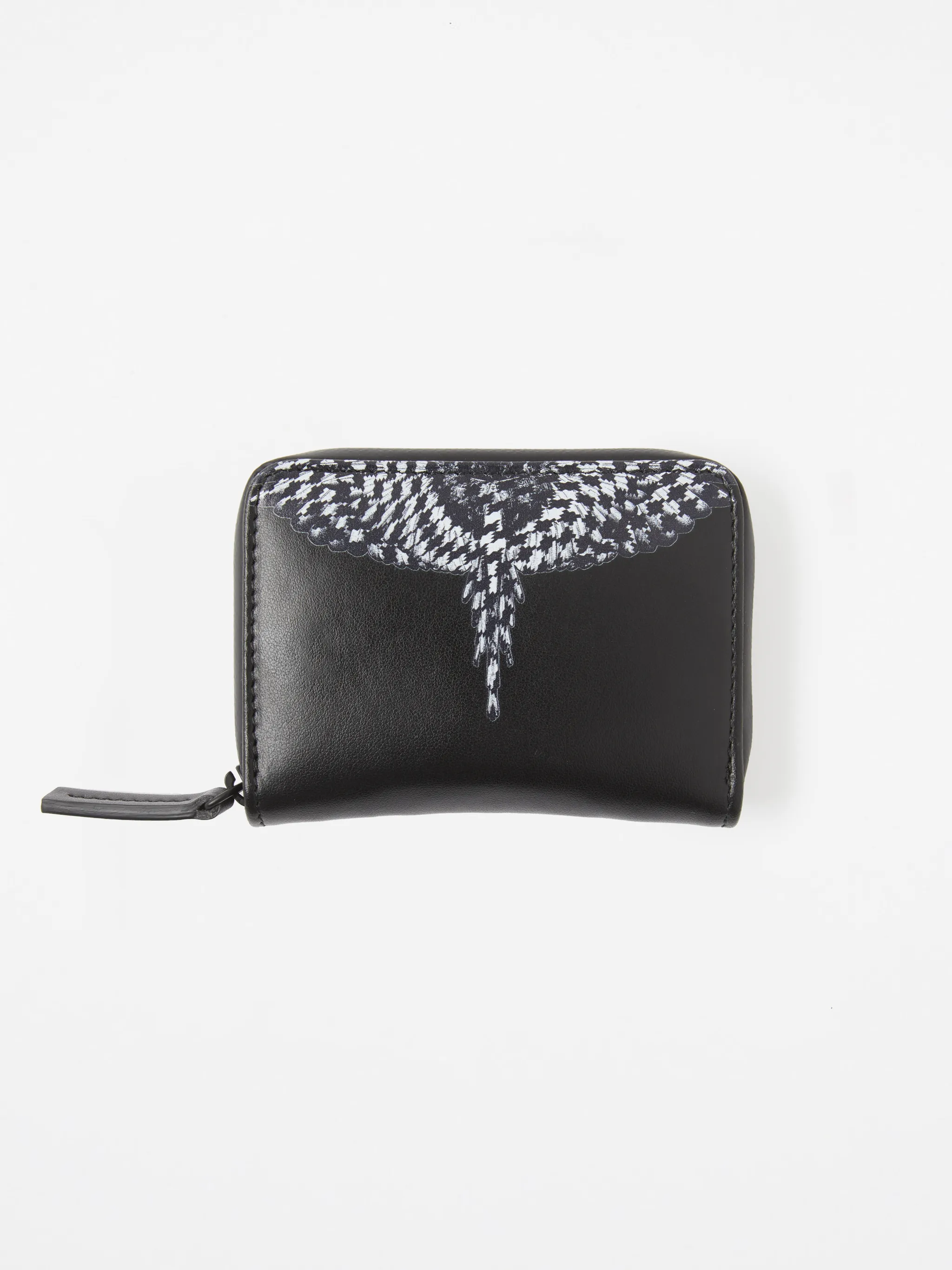 Black leather Cross Wings leather wallet from Marcelo Burlon County of Milan featuring wings print, all-around zip fastening, internal card slots and internal note compartments.
