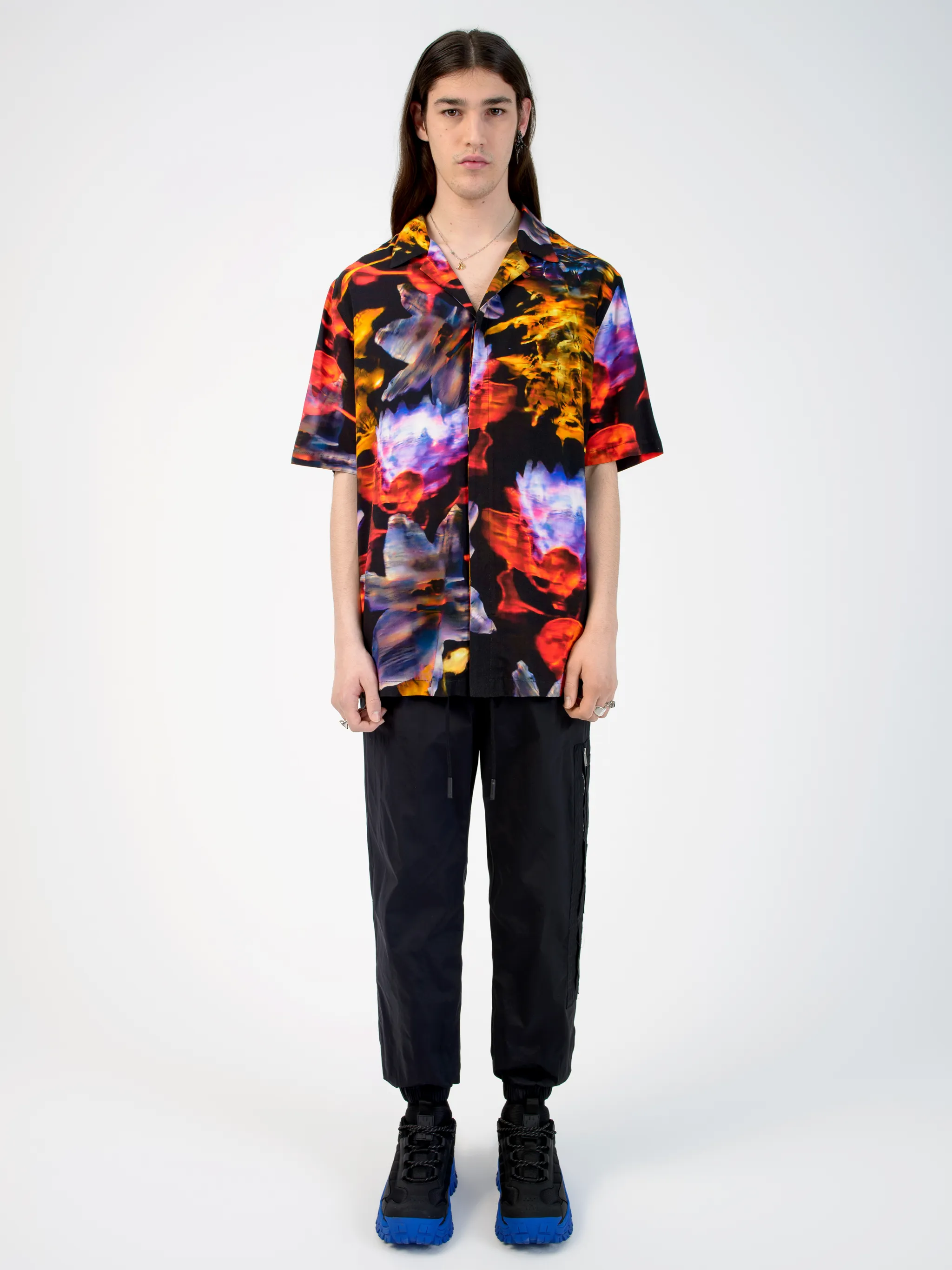 Black/multicolour graphic Flowers print shirt from Marcelo Burlon County of Milan featuring all-over floral print, classic collar, concealed front fastening, short sleeves and straight hem.
